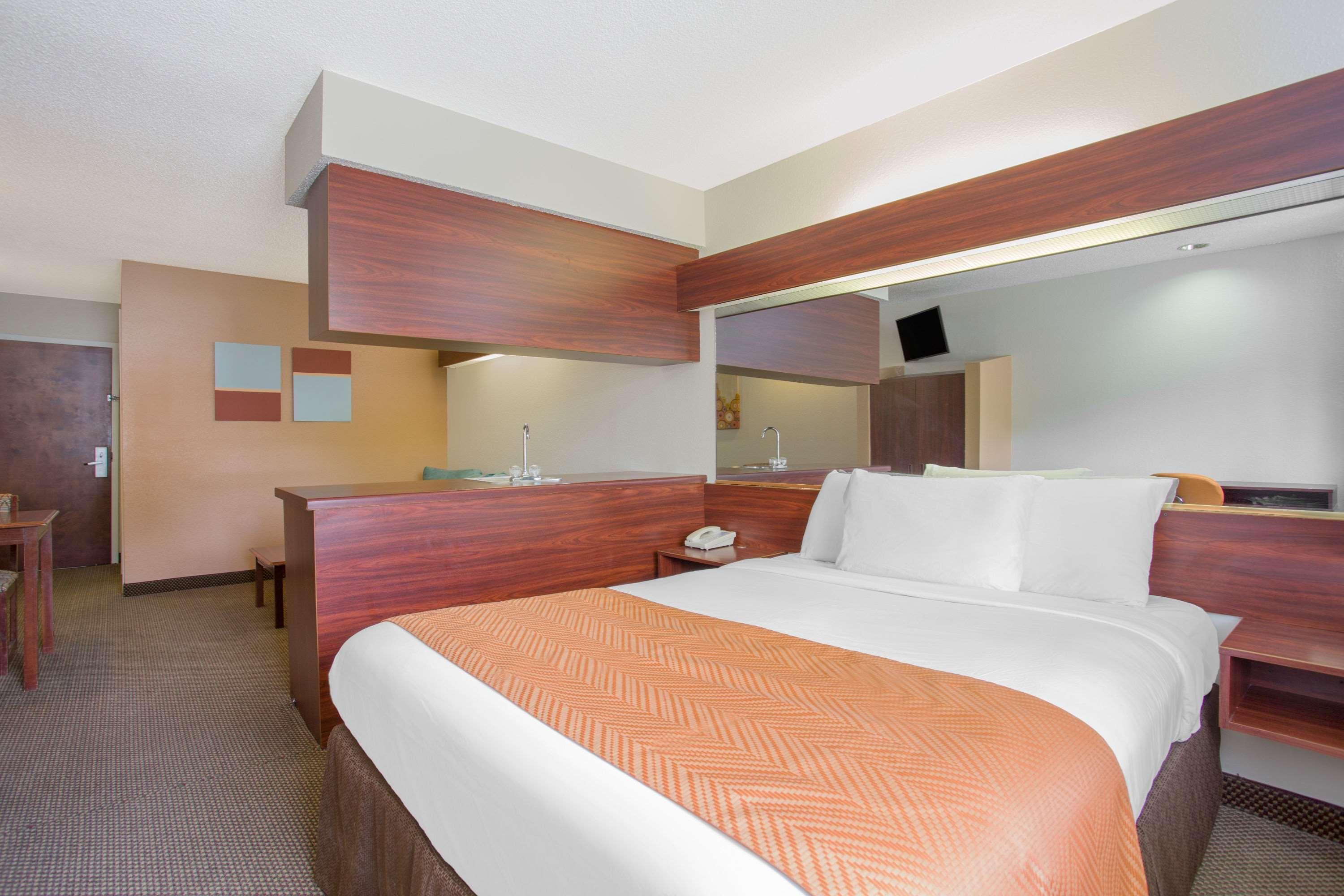 Microtel Inn & Suites By Wyndham Kannapolis/Concord Экстерьер фото