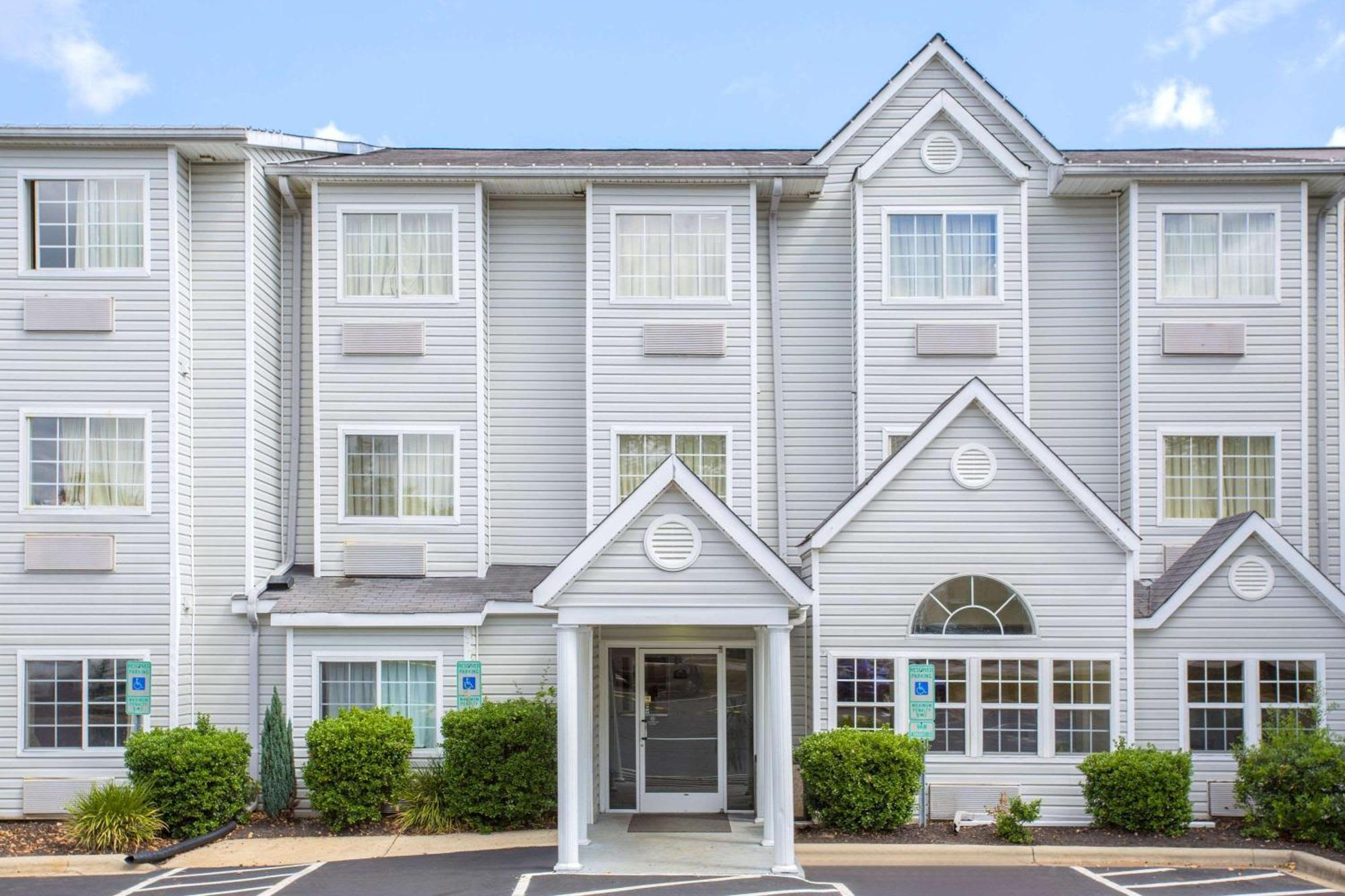 Microtel Inn & Suites By Wyndham Kannapolis/Concord Экстерьер фото