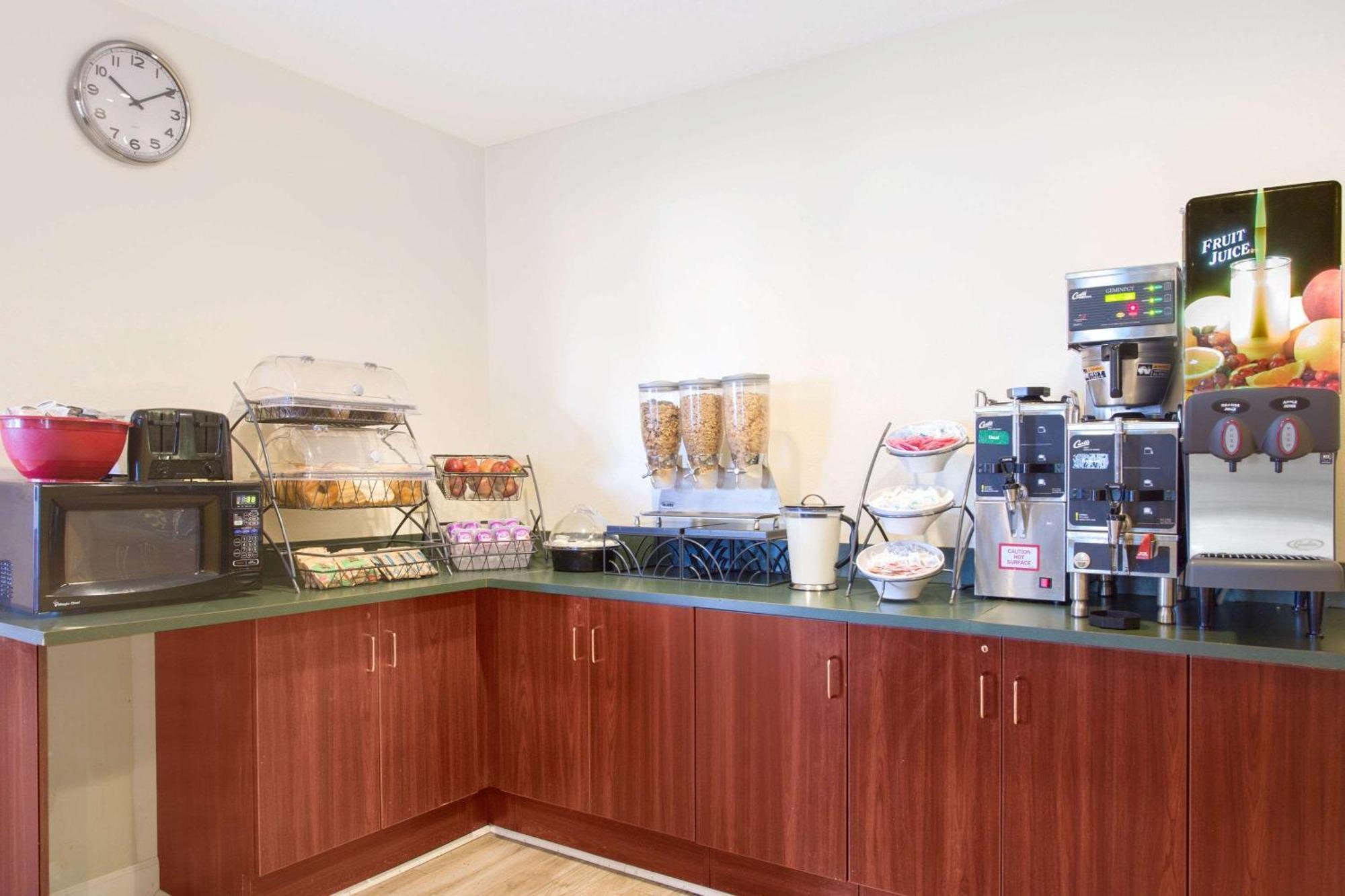 Microtel Inn & Suites By Wyndham Kannapolis/Concord Экстерьер фото